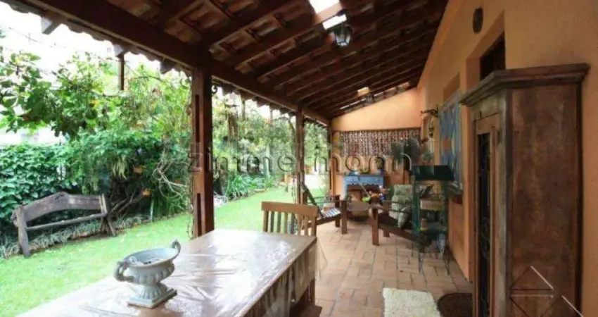 Casa com 3 quartos à venda na Praça Japuba, --, Alto de Pinheiros, São Paulo