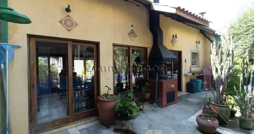 Casa com 3 quartos à venda na Avenida Piassanguaba, --, Planalto Paulista, São Paulo