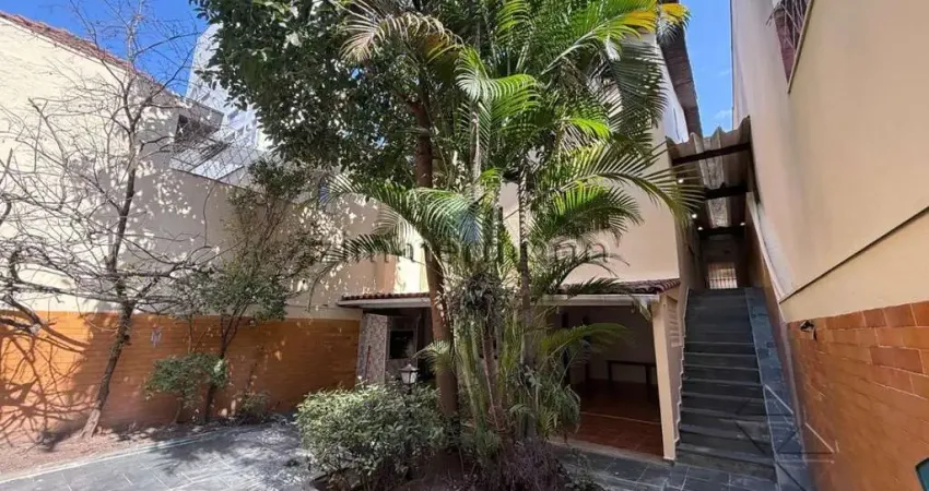 Casa com 4 quartos à venda na Rua Aimberê, --, Sumaré, São Paulo