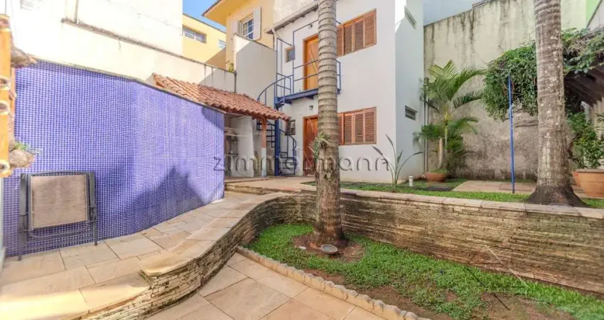 Casa com 4 quartos à venda na Rua José do Patrocínio, --, Aclimação, São Paulo