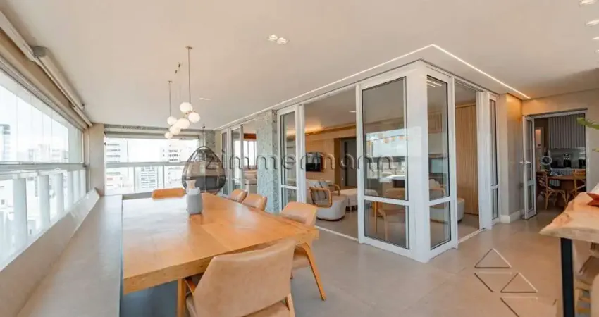 Apartamento com 4 quartos à venda na Rua Nilo, --, Aclimação, São Paulo