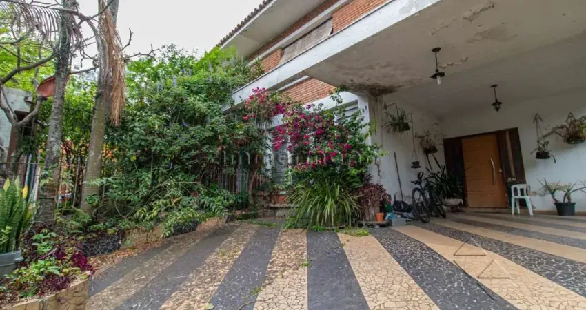 Casa com 3 quartos à venda na Rua Natingui, --, Vila Madalena, São Paulo