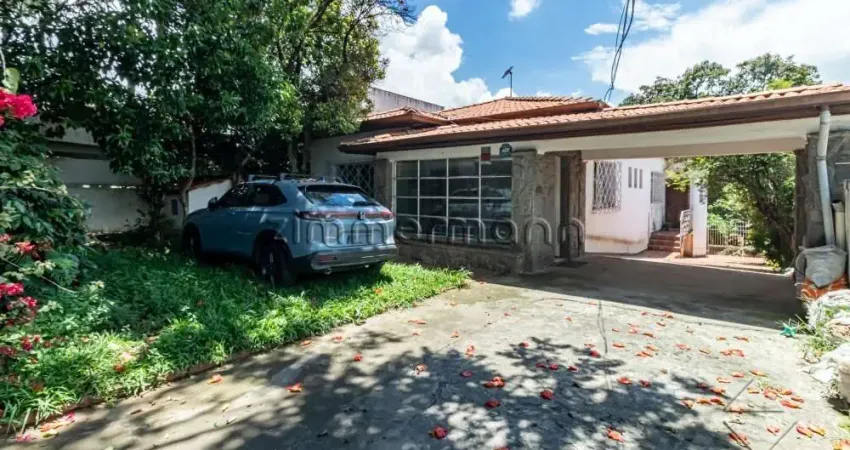 Casa com 4 quartos à venda na Rua Barão de Itaúna, --, Alto da Lapa, São Paulo