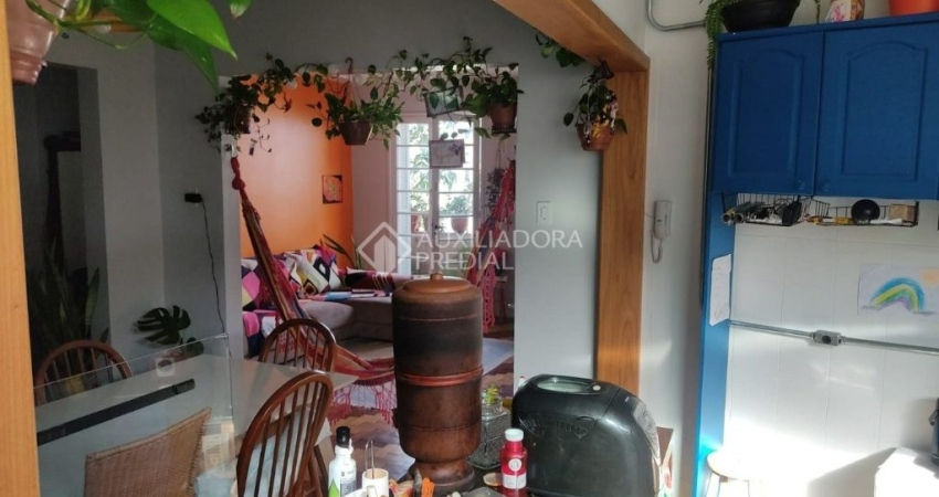 100m2 3 Dormitórios 1 vaga com sacada