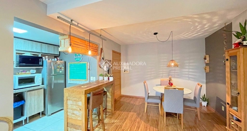 Apartamento de 3 quartos com 2 vagas à venda no bairro Santana em Porto Alegre