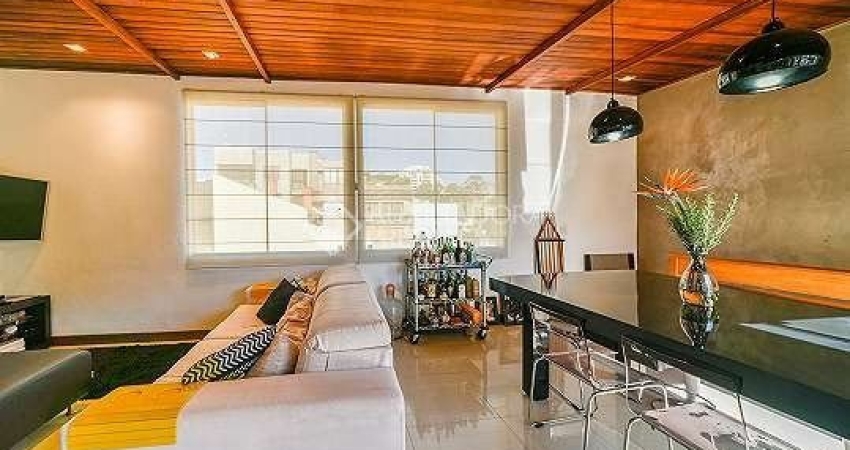 Cobertura semi-mobiliada,128 m2 privativos de 2 dorm (1 suíte), vaga escriturada e churrasqueira.