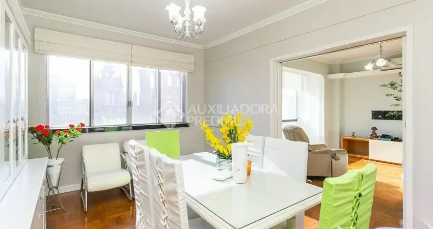 Apartamento Amplo e Iluminado no Centro Histórico – 119m², 3 Dormitórios e Suíte!