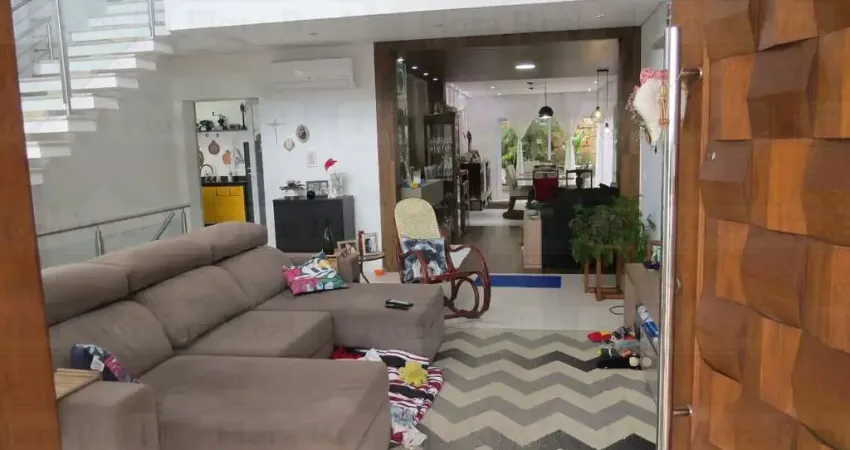 Residencial Valville 1 - Casa Sobrado para Venda em Alphaville Santana de Parnaíba-SP