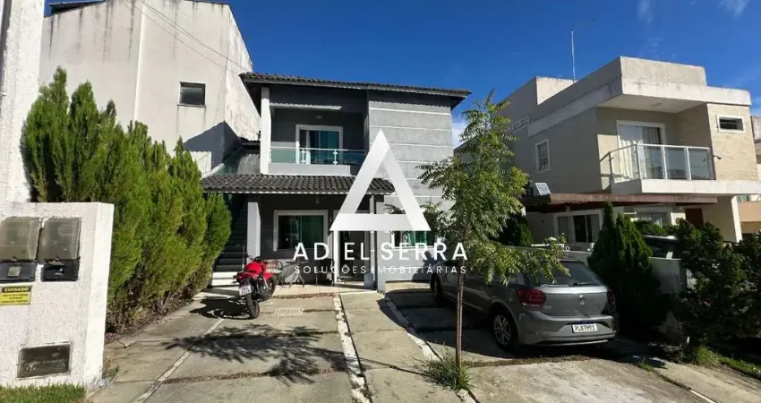 Lauro de Freitas - 265m² total - 2 pavimentos - 4/4 com 3 suítes - Banheiro social - Área de serviço - Área Gourmet - Churrasqueira - 2 vagas