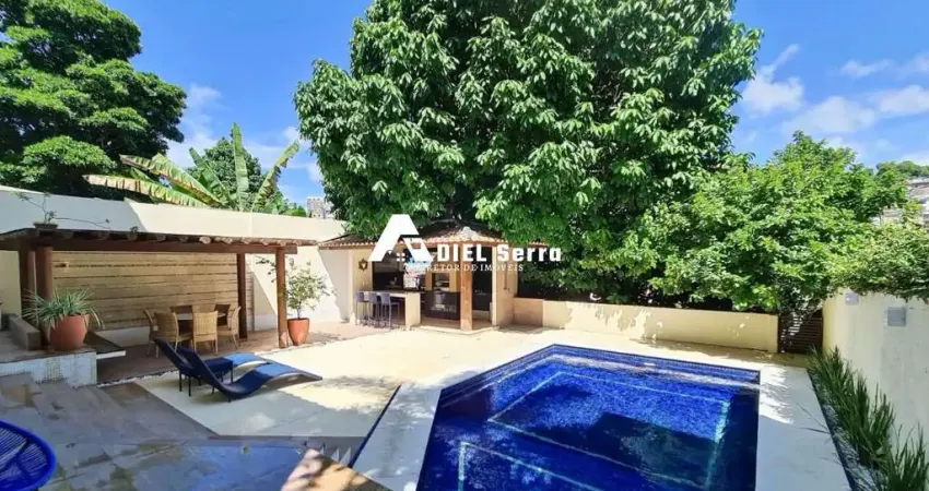 Candeal - Triplex - Decorado - 4 quartos - 3 suítes - Master c/ closets - Jacuzzi - Armários planejados - 2 lavabos - Piscina - Área gourmet - 4 vagas