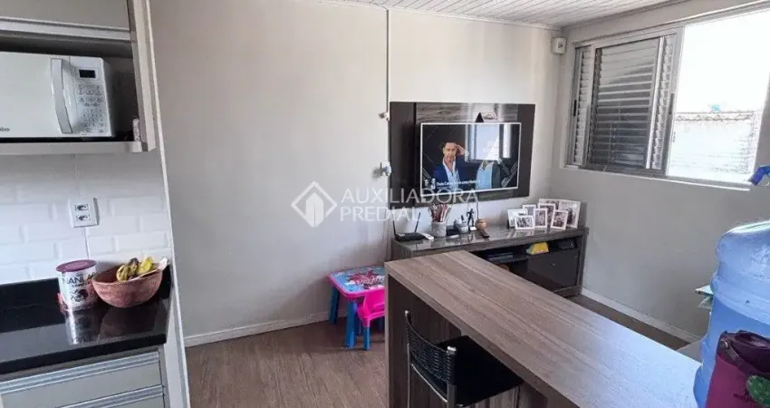 Excelente Apartamento semi mobiliado no Rubem Berta.