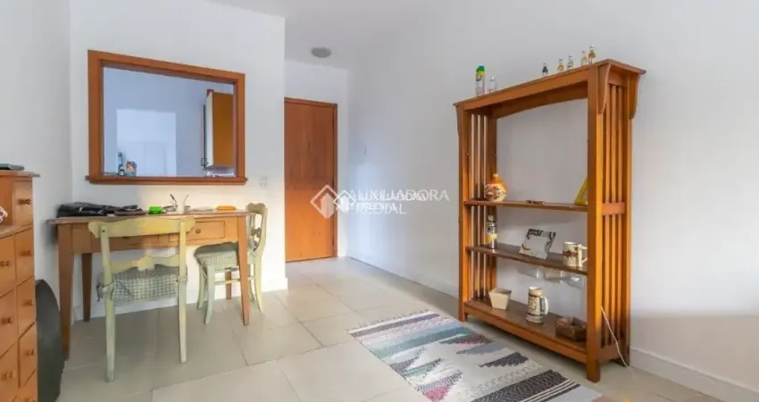 Apartamento com 66 m² de área privativa, composto por 2 dormitórios