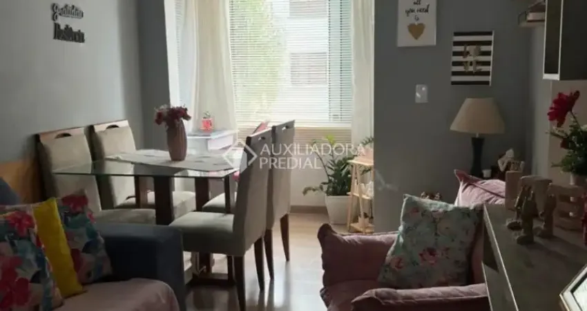 Apartamento com 2 dormitórios no ecoville. 52m², sacada fechada e vaga