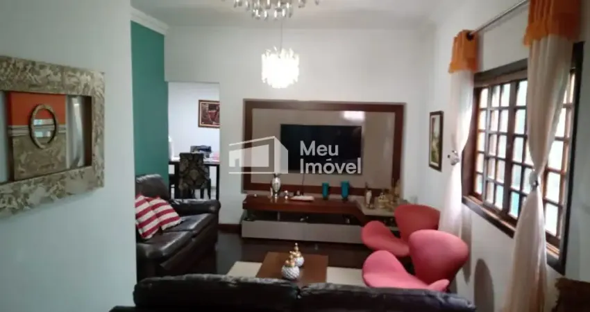 Casa 140m² - 3 dormitórios - centro - são josé dos campos - próxima aos principais pontos da cidade e facil acesso