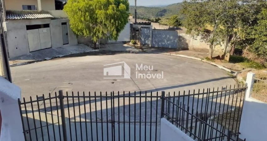 Sobrado com 2 Unidades Independentes – Bairro Tranquilo em São José dos Campos – Ideal para Morar e Investir