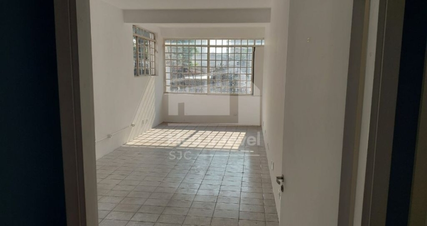 Sala Comercial 28m² - Avenida Adhemar de Barros - São Dimas - São José dos Campos/SP - Excelente Ponto para Seu Negócio.