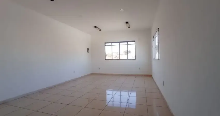 Sala Comercial 35m² com Banheiro Privativo – Ideal para Estética, Manicure ou Escritório – Bosque dos Eucaliptos