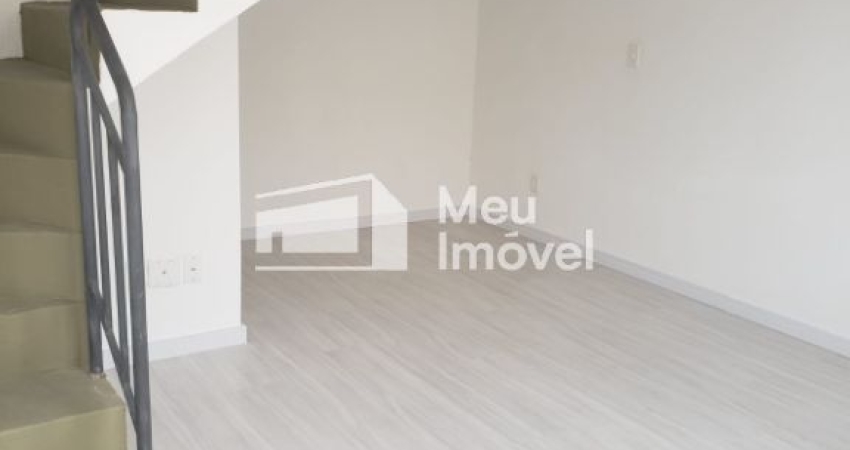LUC Aluga Casa Sobrado em Condomínio - Jardim Girassol II