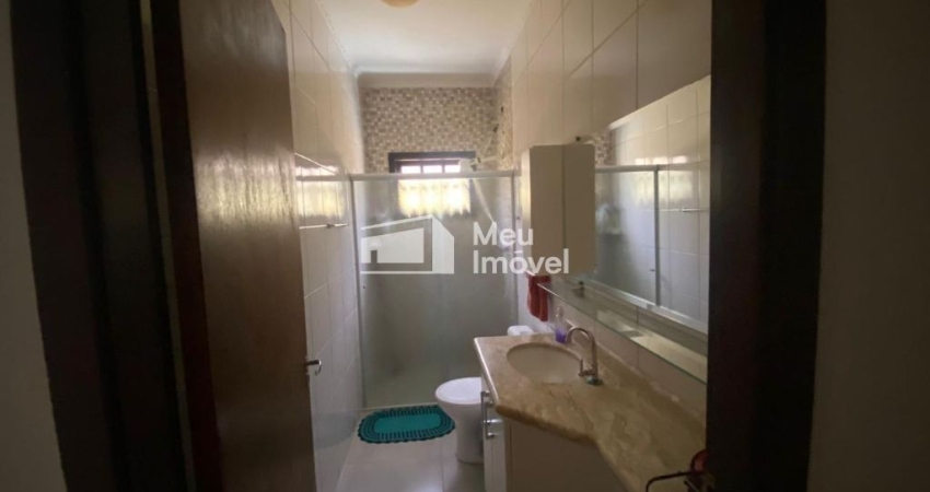 Luc Aluga Casa Térrea para Locação - 3 Quartos(1 Suíte) - Banheira de Hidromassagem Bairro Bosque dos Ipês, São José dos Campos/SP