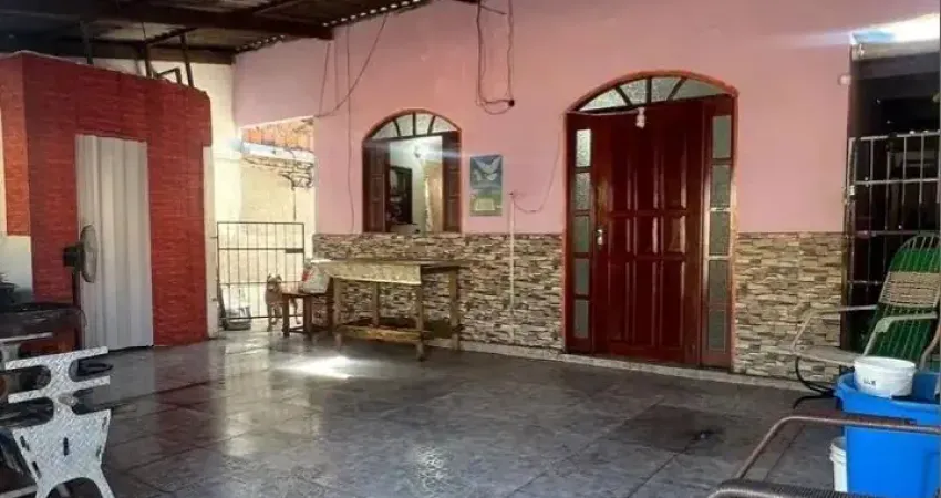 Casa no telégrafo ! Ótima localização!