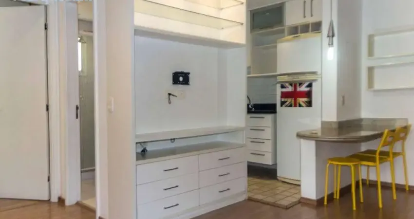 Apartamento com 2 dormitórios à venda, 45 m² por R$ 870.000,00 - Pinheiros - São Paulo/SP