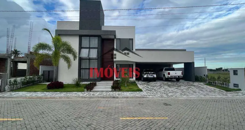 Casa em condomínio fechado com 4 suítes, escritório, piscina privativa