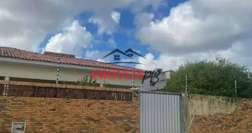 Casa no josé américo, lajeada, ampla, construída em 2 terrenos