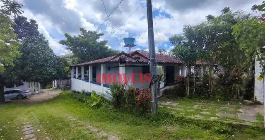 Chácara no conde (utinga) com 2 hectares, casa com alpendre, toda murada