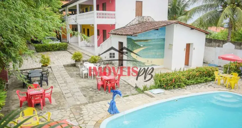 Pousada localizada na praia de carapibus, a apenas 400m do mar.