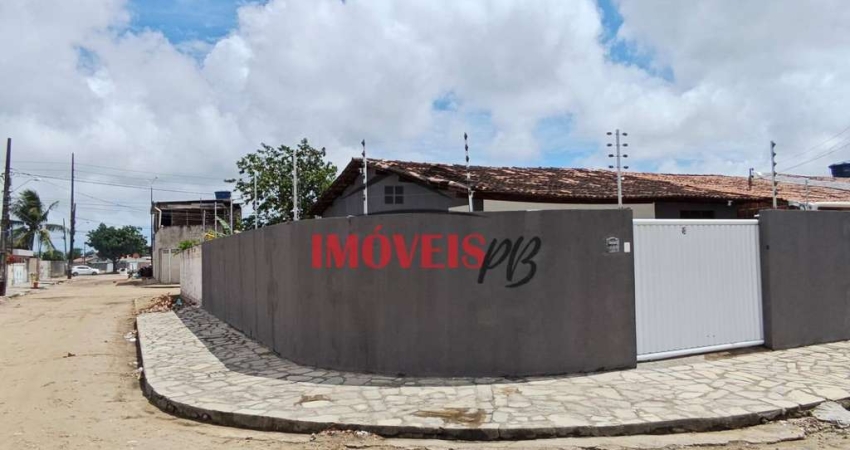 Casa de esquina em Gramame com 3 quartos sendo 1 suíte.