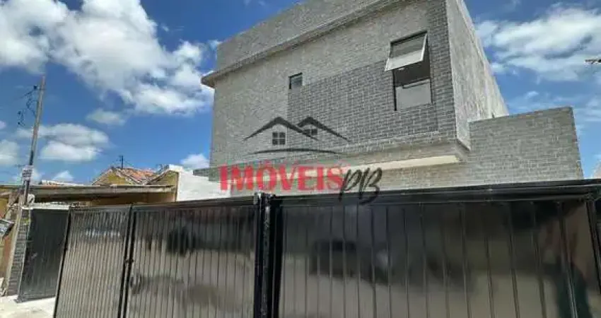 Apartamento com excelente localização no Valentina, próximo a tudo.
