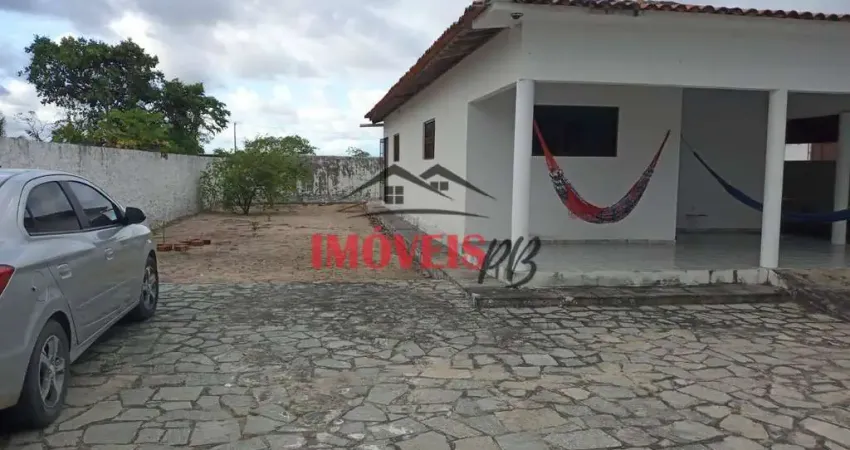 Casa na praia do amor super ampla e arejada, com 2 quartos sendo 1 suíte.