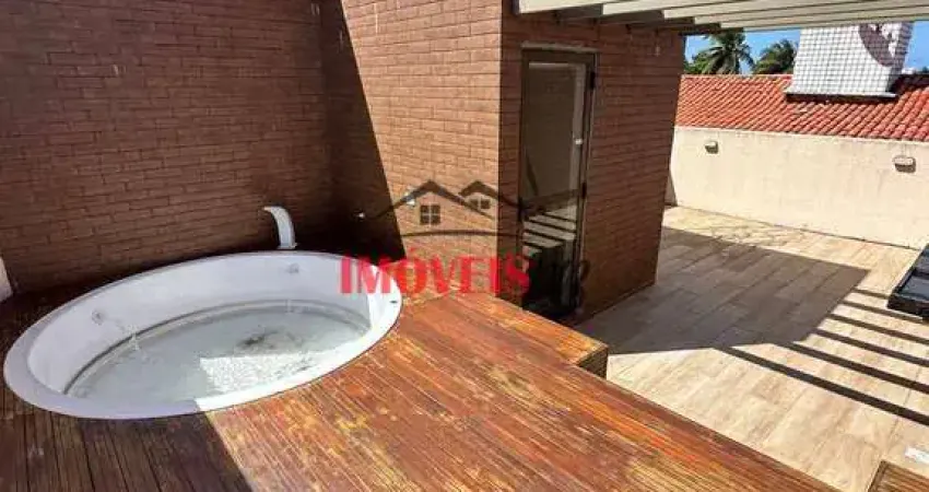 Casa triplex no bairro Treze de Maio com área de lazer privativa