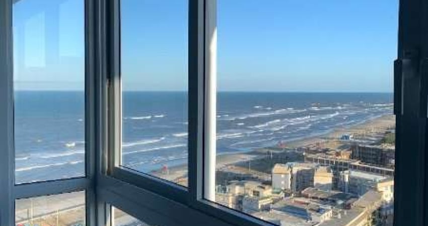 Apartamento com 3 quartos para alugar na Avenida Fernando Amaral, 1202, Centro, Tramandaí