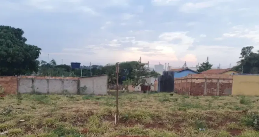 Terreno comercial à venda na Avenida Antônio Prado, 1, Jardim Cristal, Aparecida de Goiânia