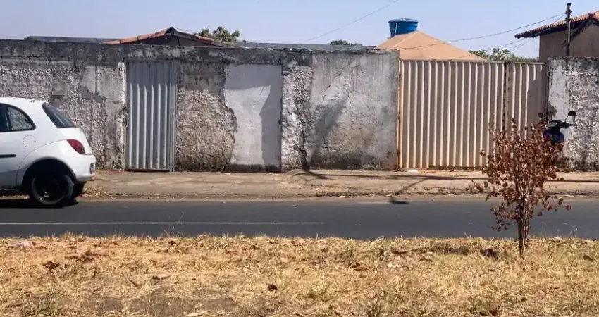 Lote 100% murado, plano e em avenida na região do buriti shopping