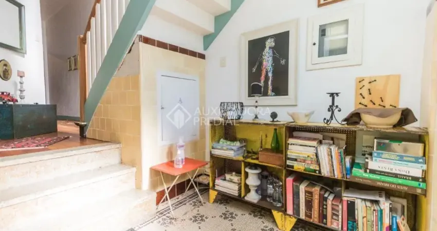 Casa com 3 quartos à venda na Rua Almirante Barroso, 305, Floresta, Porto Alegre
