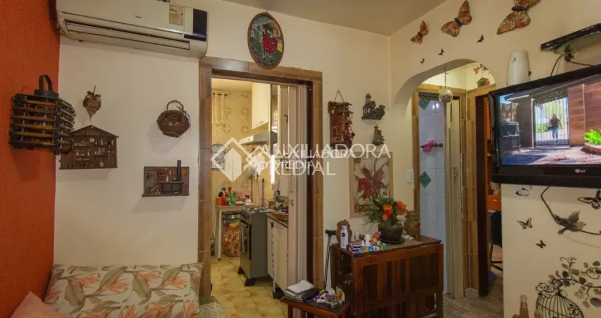 Apartamento térreo no passo d’areia com 2 dormitórios e vaga coletiva!