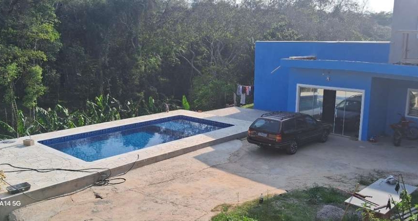 chácara com piscina e boa localização
