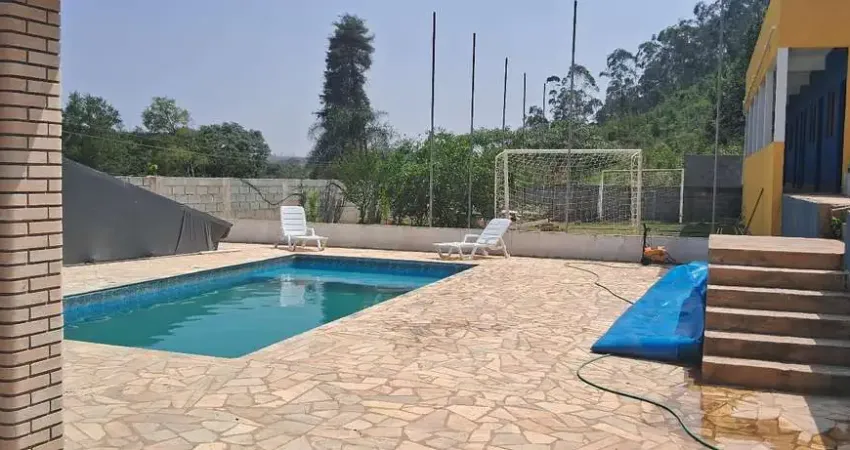 CHàCARA COM PISCINA AQUECIDA PRONTA PARA MORAR OU RENDA EXTRA