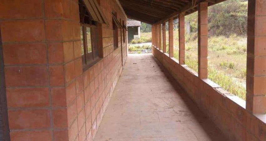 chácara a venda precisa de reforma com3 quartos sendo 1 suíte, 2.000 m&#178;, R$
