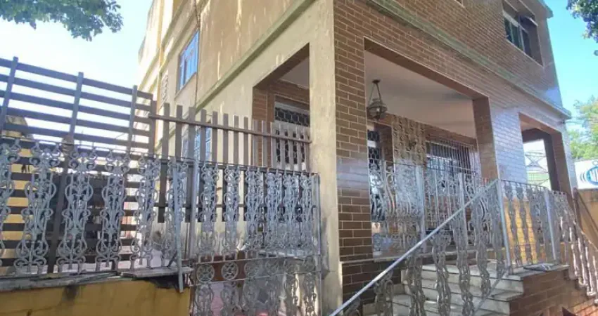 Vendo excelente triplex com piscina e terraço em campo grande rua aricuri!