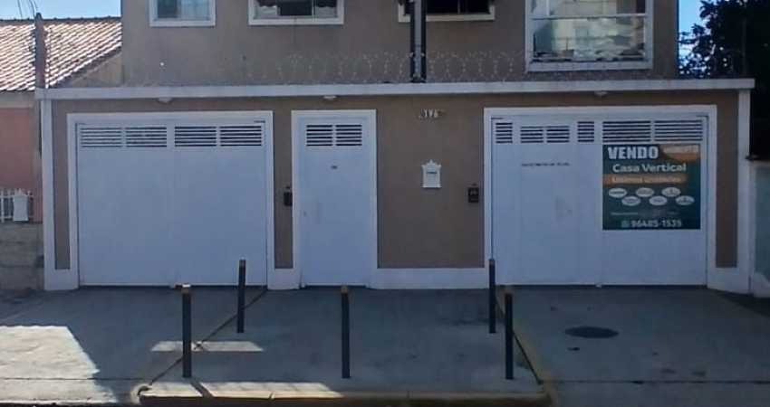 Vendo excelente casa em Irajá prox do Upa e praça da Light!