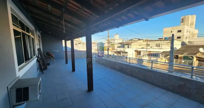 Casa Sobrado em São Vicente, Itajaí/SC