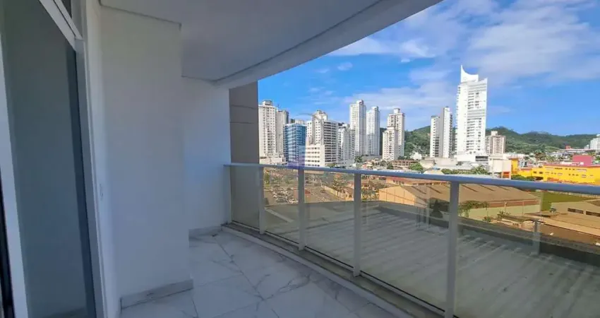 Apartamento com 2 suítes no bairro Fazenda