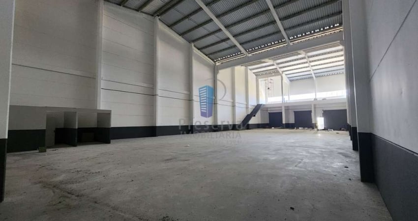 Galpão em construção para locação! Aproveite para adaptar ele ao seu negócio!