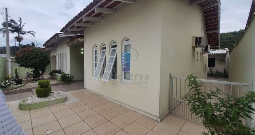 Casa à venda no bairro Ressacada - Itajaí/SC