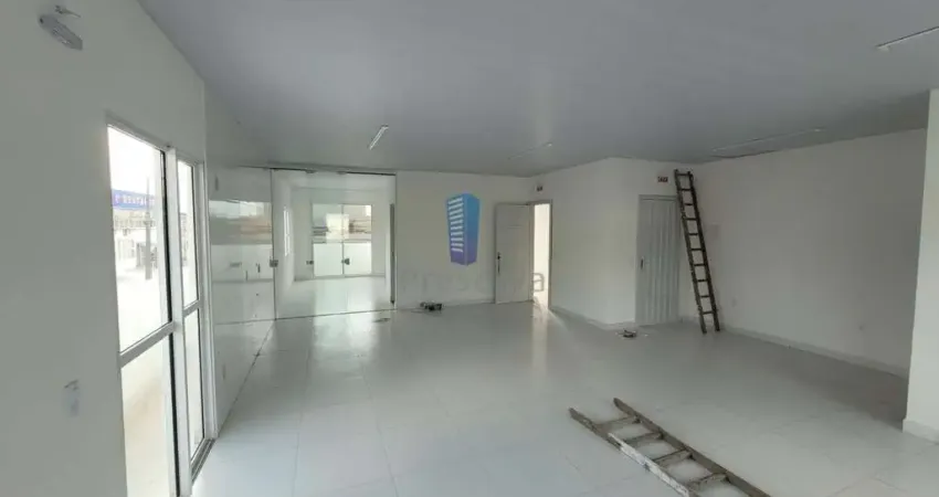 Sala Comercial na av. Principal do Espinheiros  com 90 m²