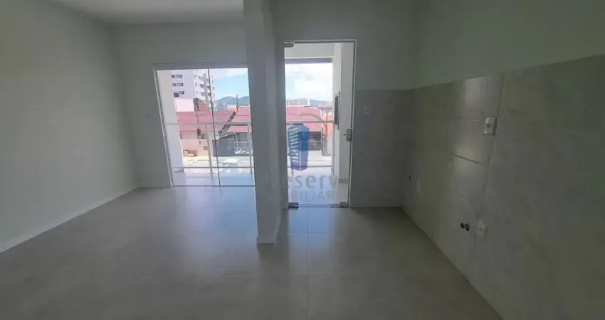 Apartamento com 2 quartos para alugar na Rua Iolando Benvenutti Júnior, Cordeiros, Itajaí