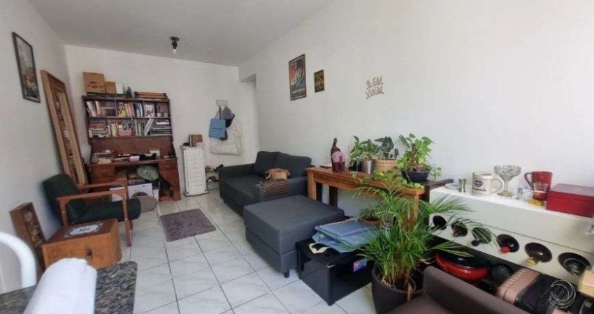 Imóvel para venda possui 55 metros quadrados com 2 quartos em Carvoeira - Florianópolis - SC